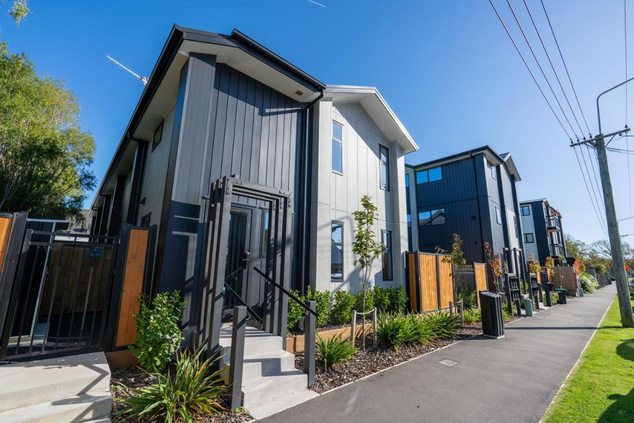 King Bed On Hagley Park Corner In The Cbd Christchurch Exterior foto